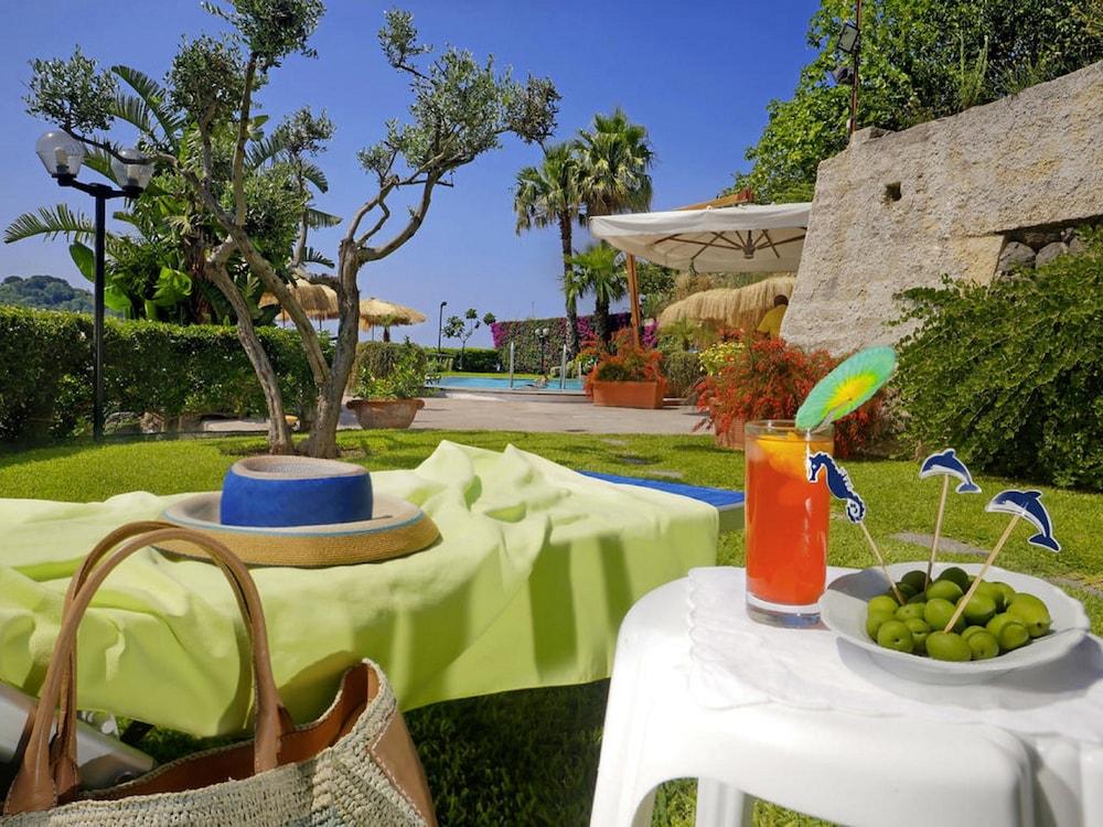 La Luna Hotel 3*