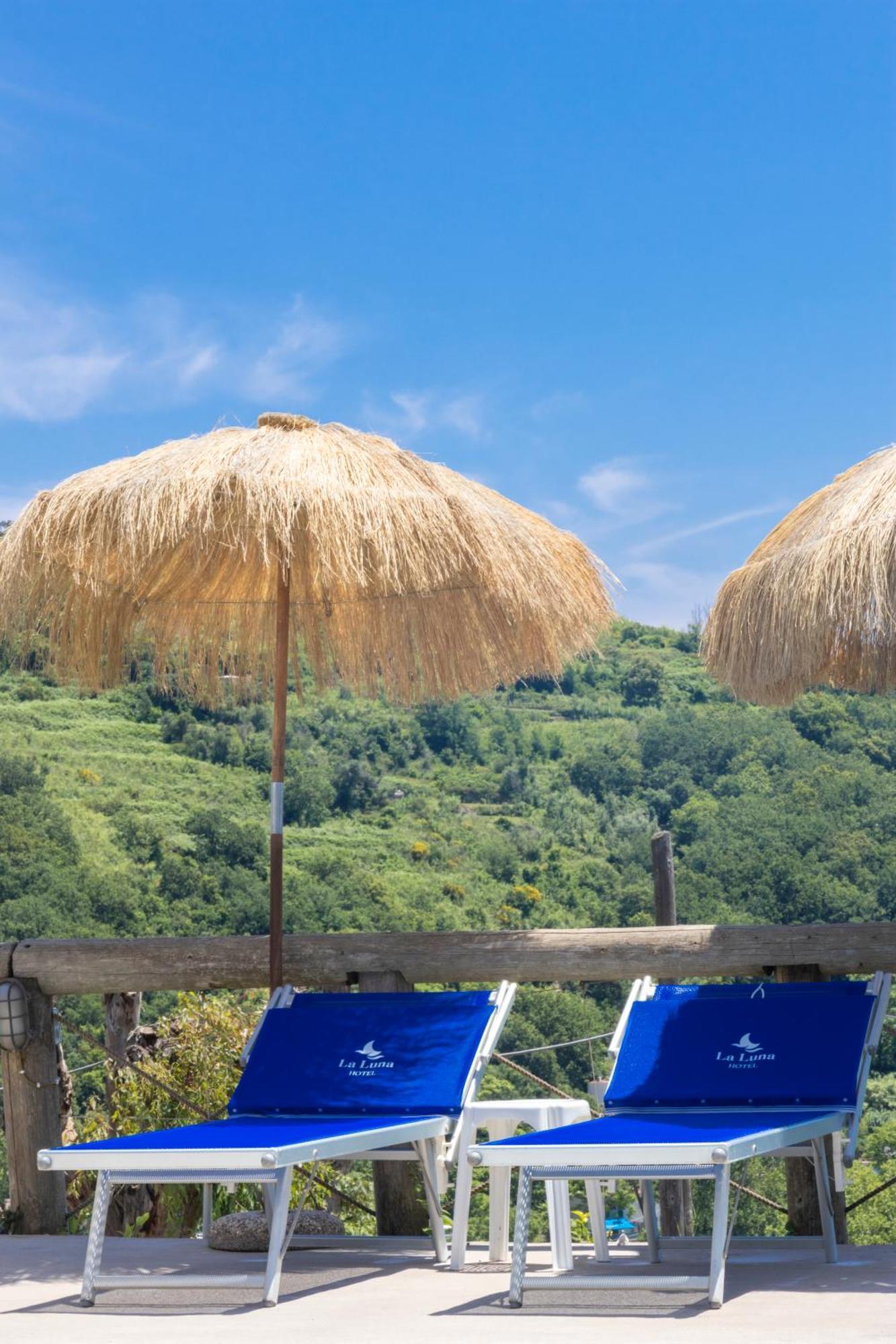 La Luna Hotel