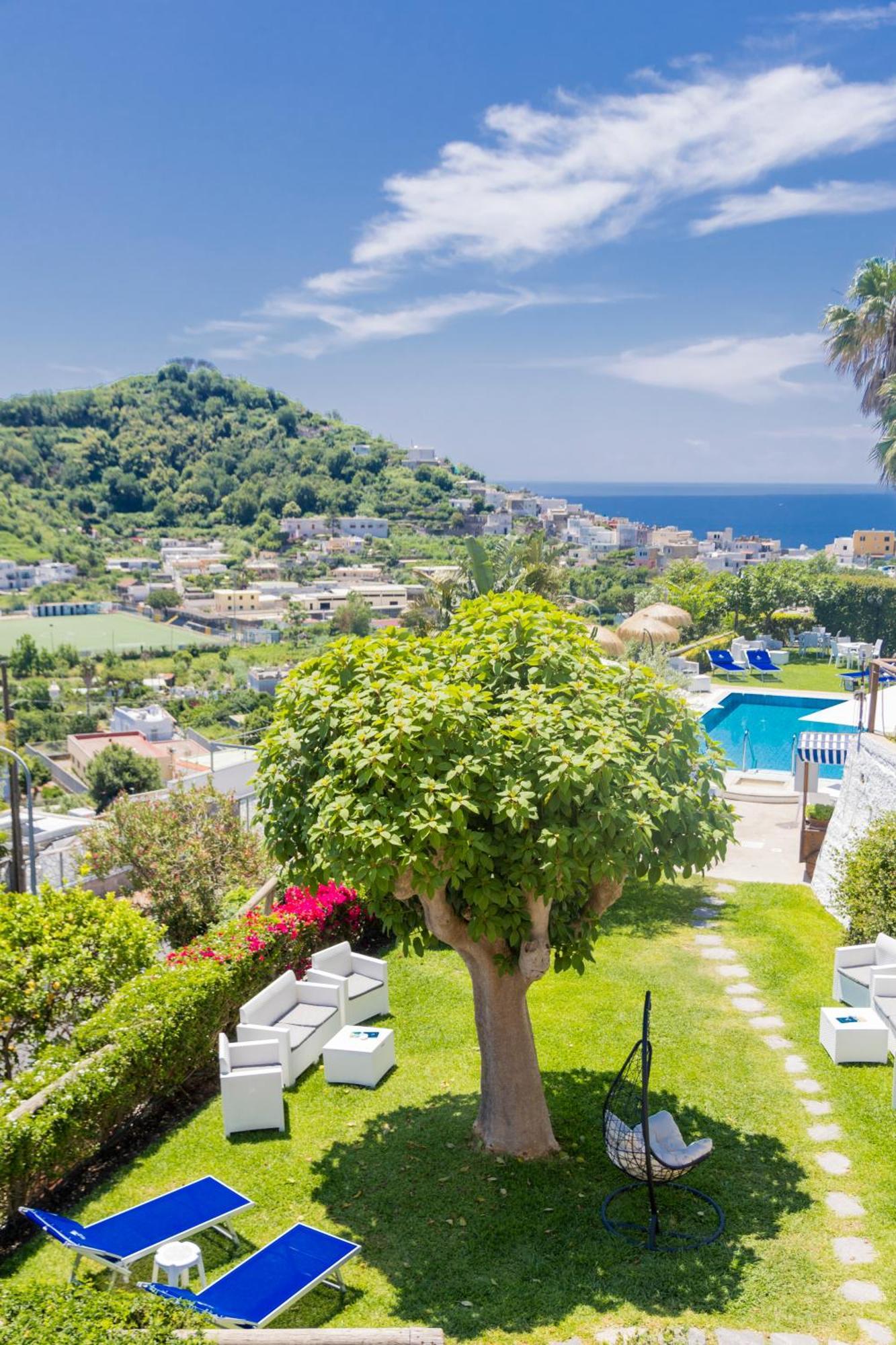 Hotel La Luna 3*